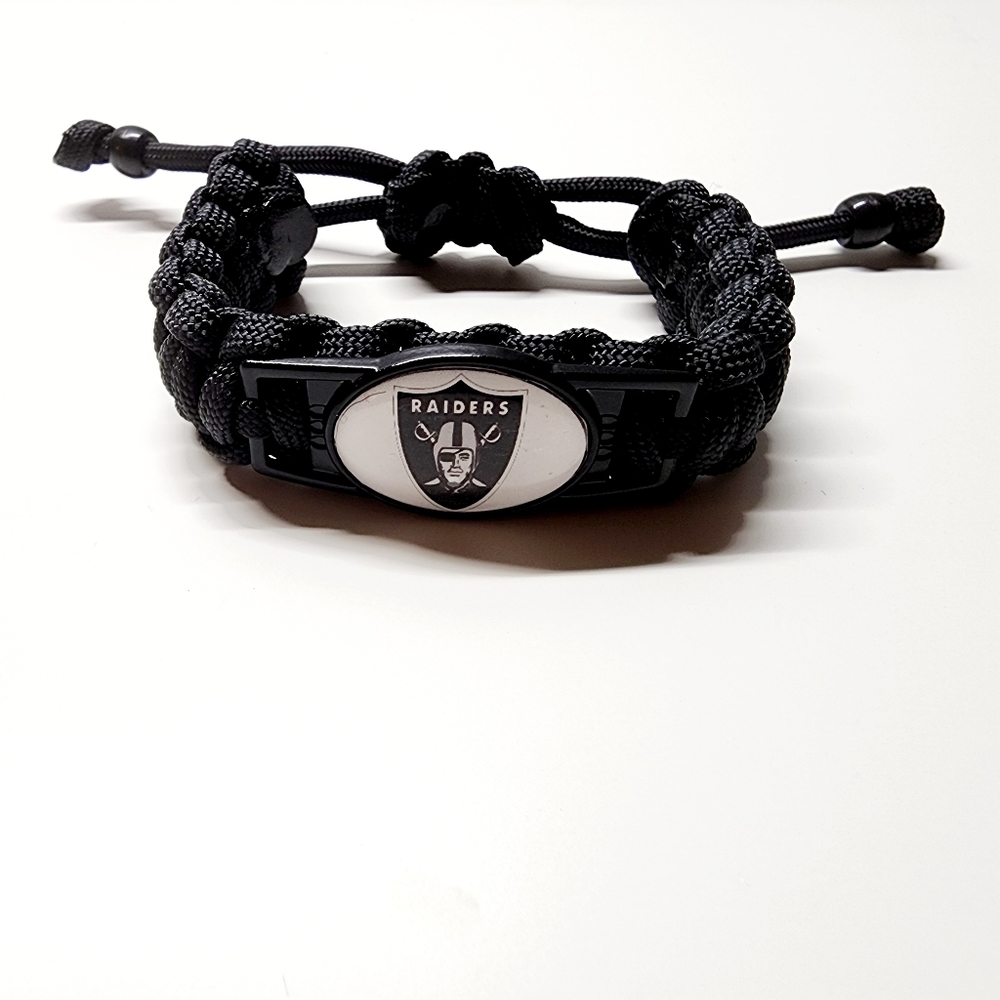 Las Vegas Raiders Adjustable Charm Bracelet Fan Apparel & Souvenir NFL - Picture 4 of 4